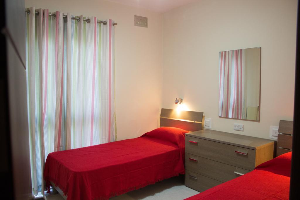 Apartment Triq Is-Silla Marsaskala Quarto foto